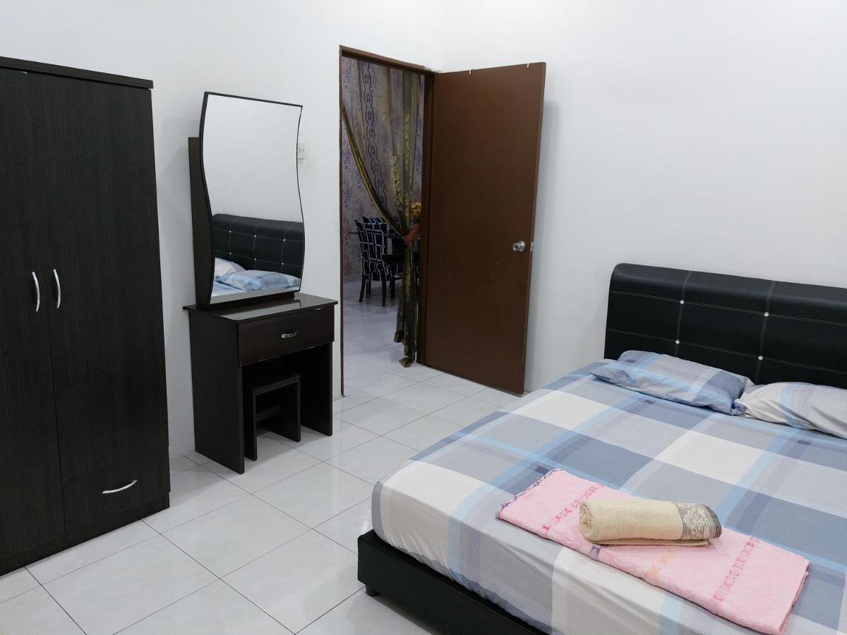 Pelangi Homestay Bota Ngoại thất bức ảnh